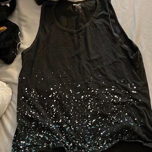 Boys tank top size XL